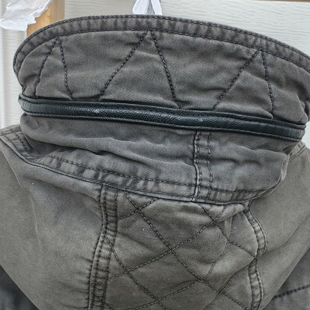 Guess  Coat Women’s Size Large Army Green Utility - Picture 5 of 8